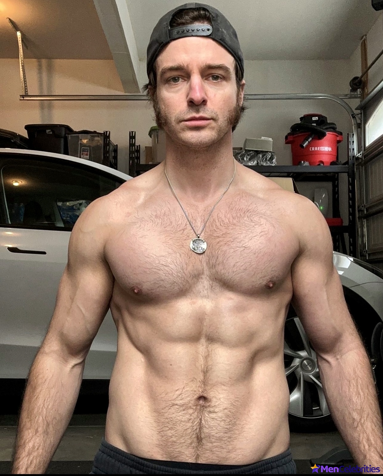 Jake Stormoen shirtless and hot selfie pics