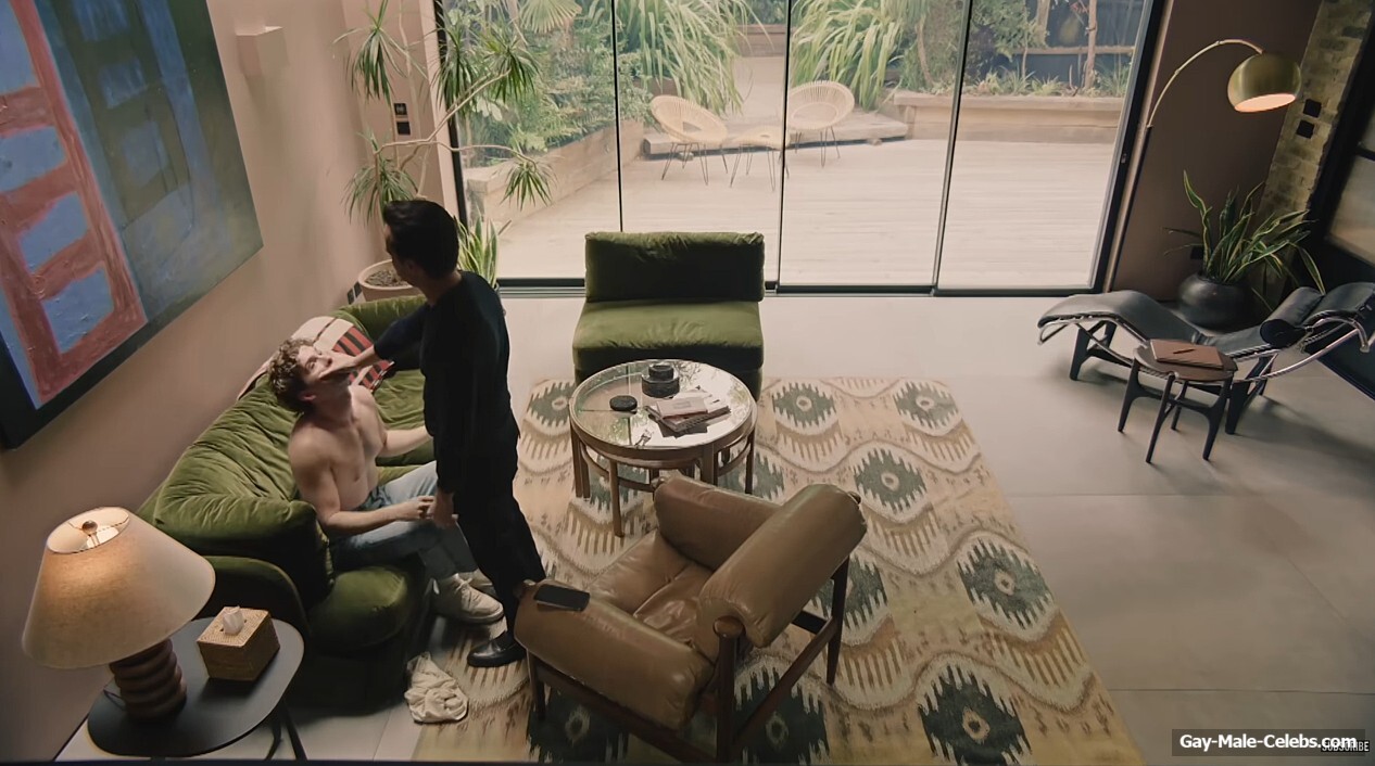 Leo Reich and Andrew Scott Hot Gay Scenes in It Gets Worse