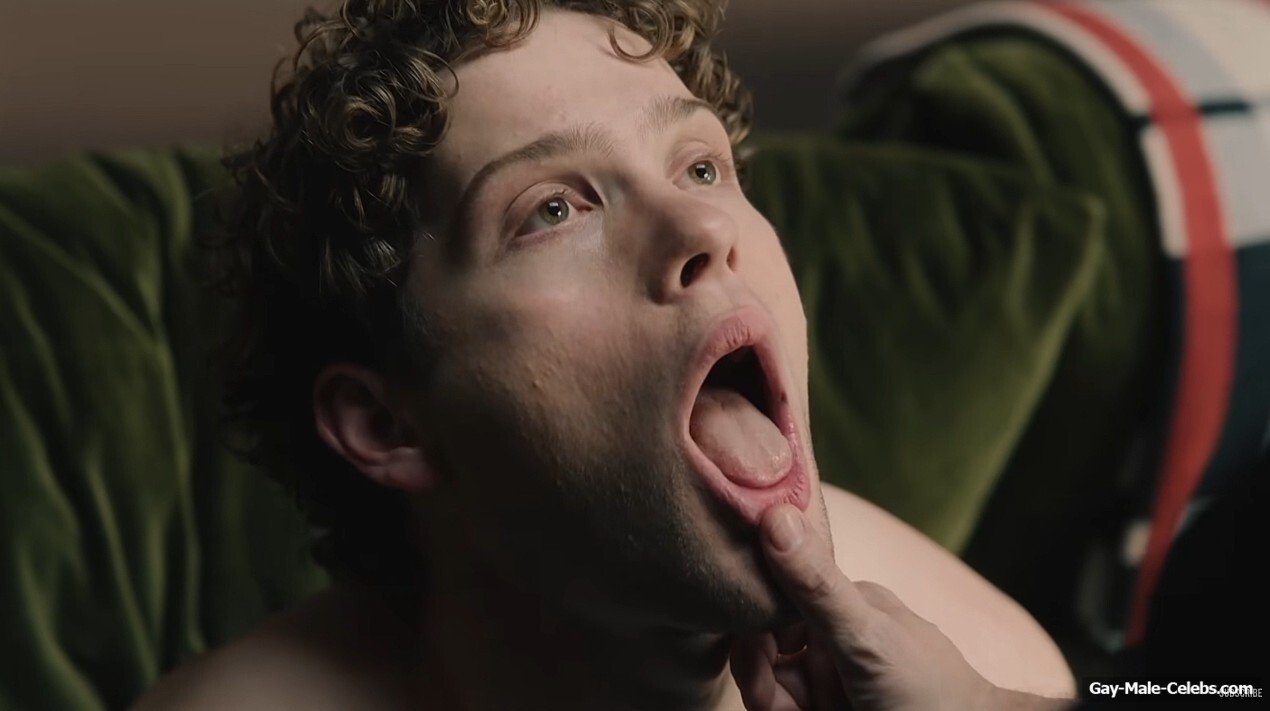 Leo Reich and Andrew Scott Hot Gay Scenes in It Gets Worse