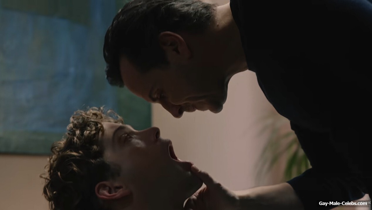 Leo Reich and Andrew Scott Hot Gay Scenes in It Gets Worse