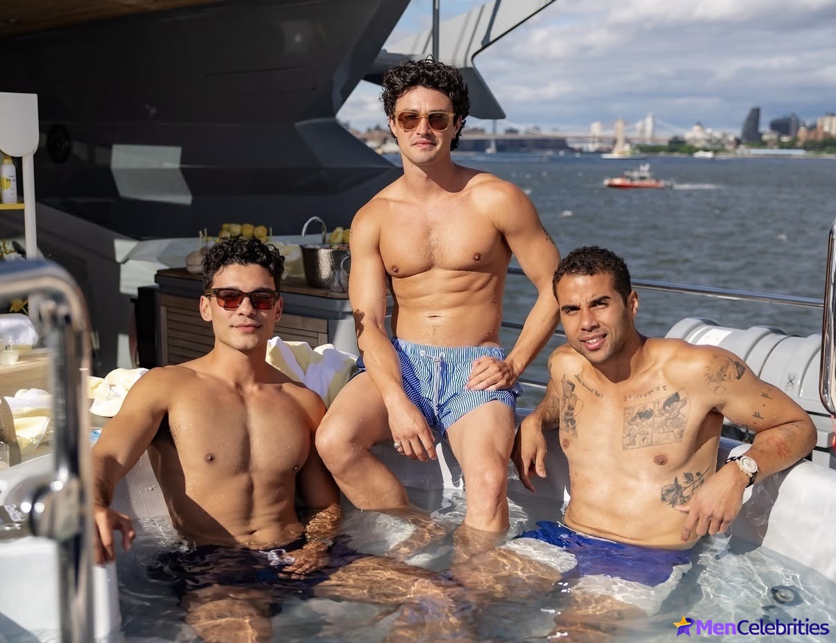 Mason Gooding nude and dick bulge photos