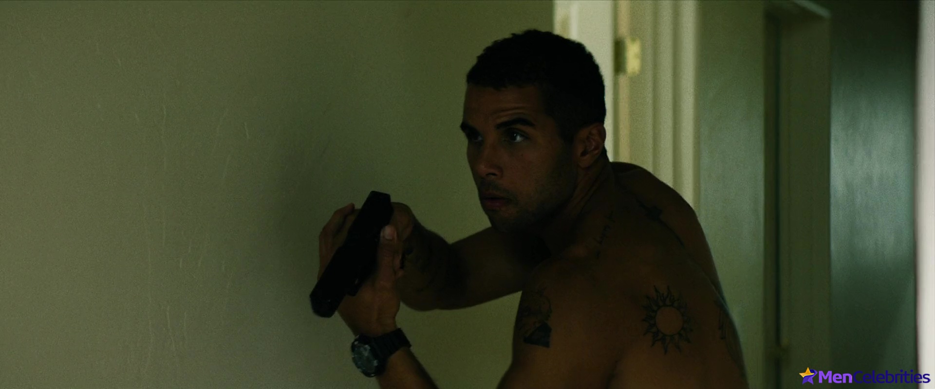 Mason Gooding shirtless in Under Fire