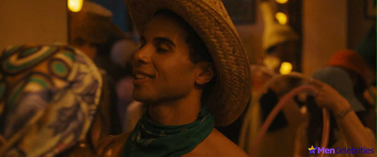 Mason Gooding shirtless in Scream 4