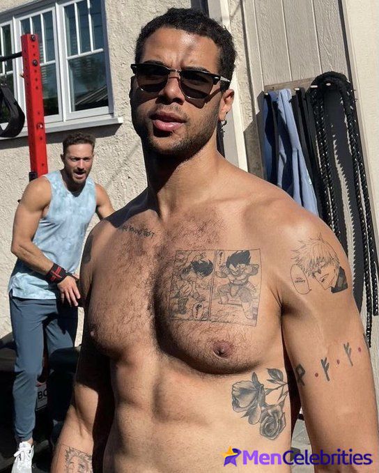Mason Gooding nude and dick bulge photos