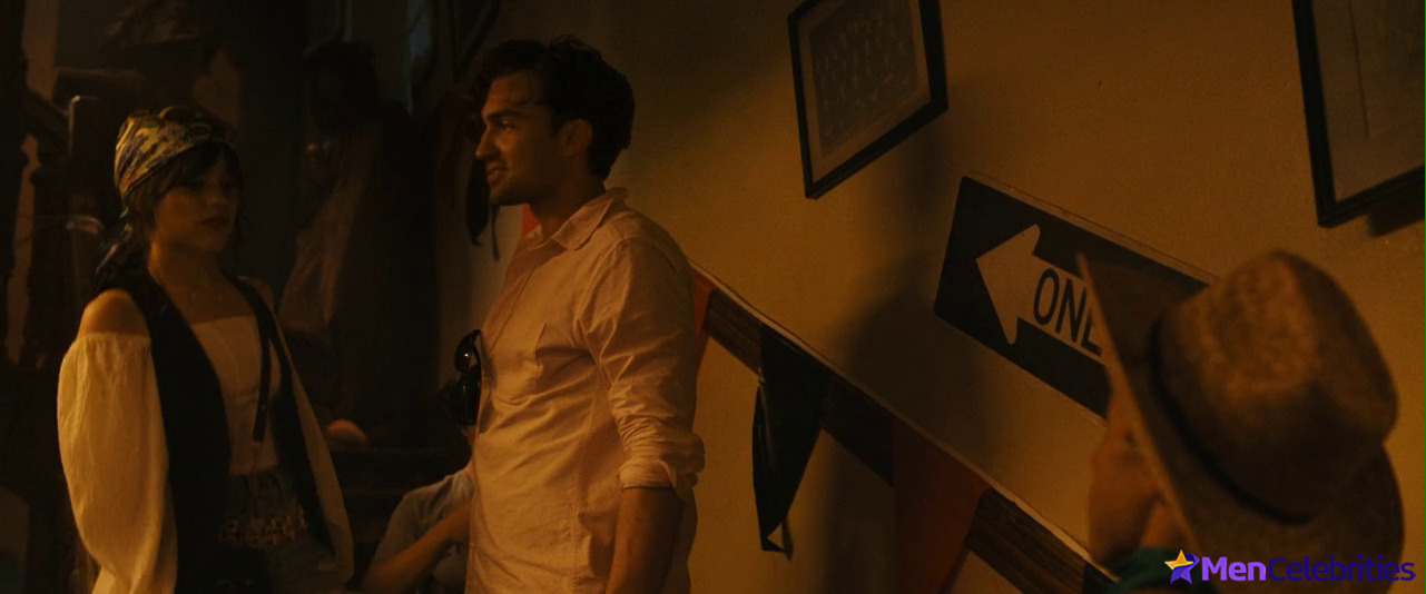 Mason Gooding shirtless in Scream 4