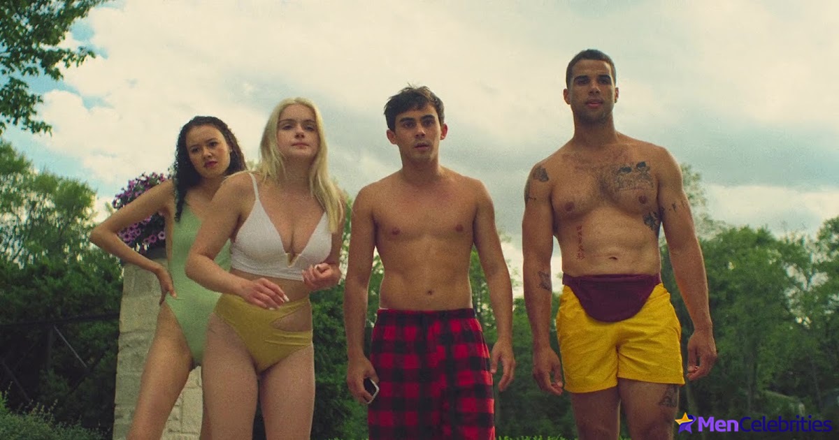 Mason Gooding shirtless and bulge in Pools