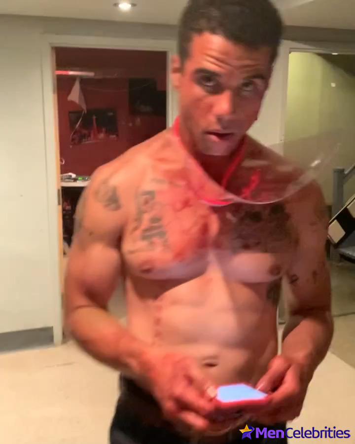 Mason Gooding nude and dick bulge photos