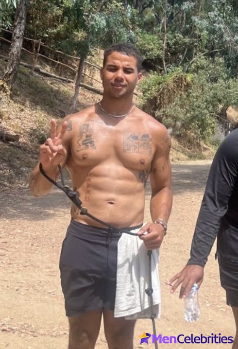 Mason Gooding nude and dick bulge photos