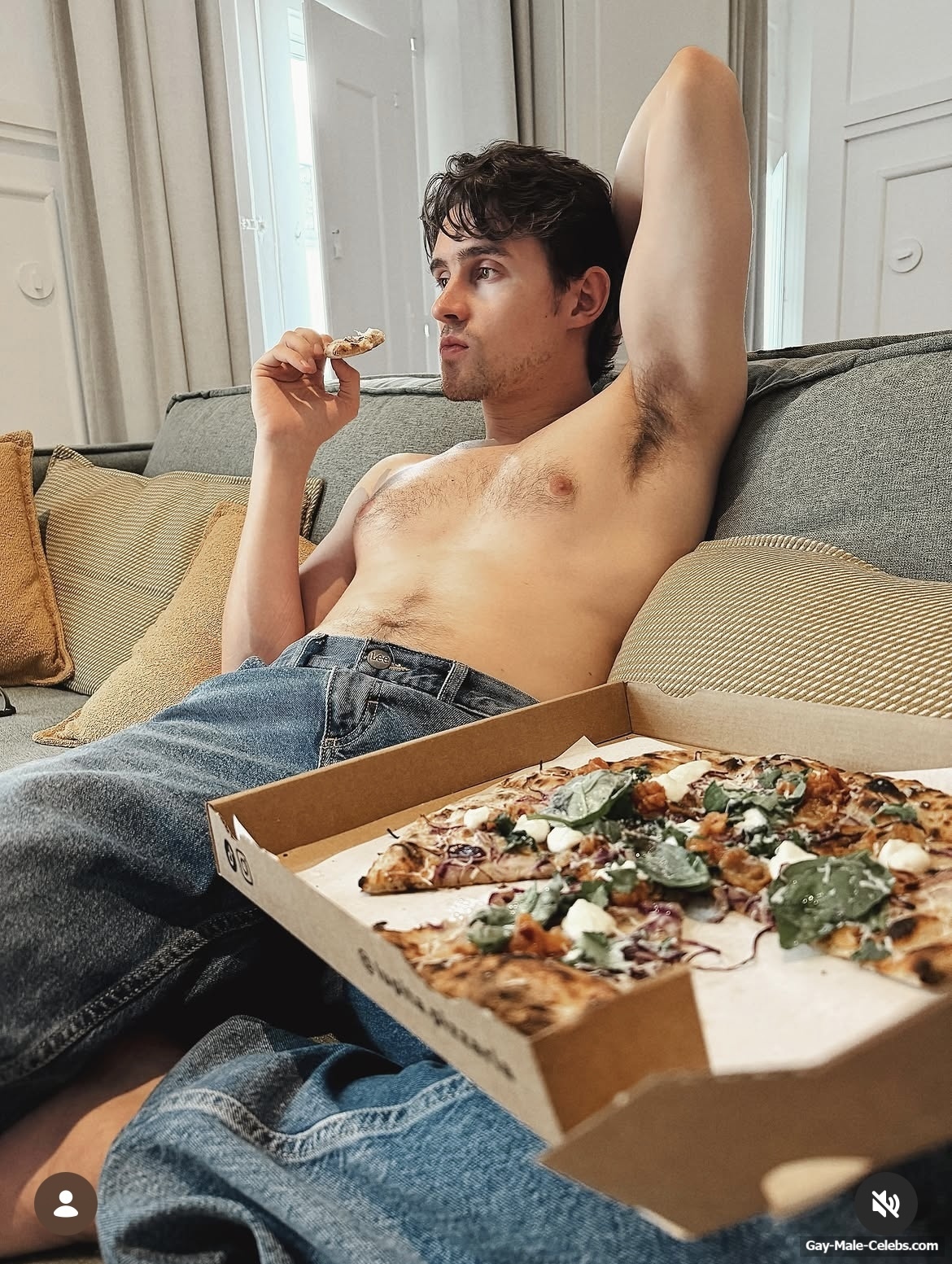 Michael Johnston shirtless and sexy photos