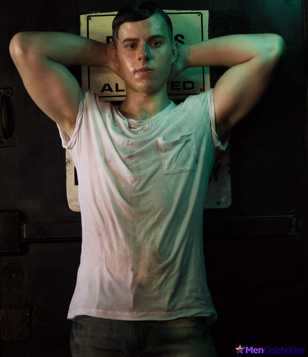 Nolan Gould nude and shirtless beach photos