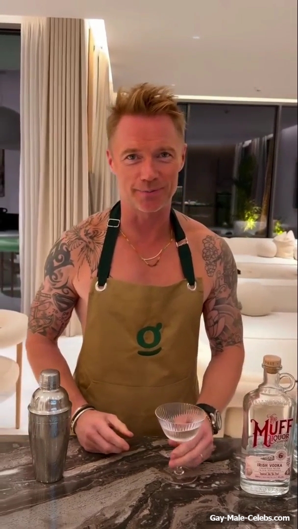 Ronan Keating Nude Selfie