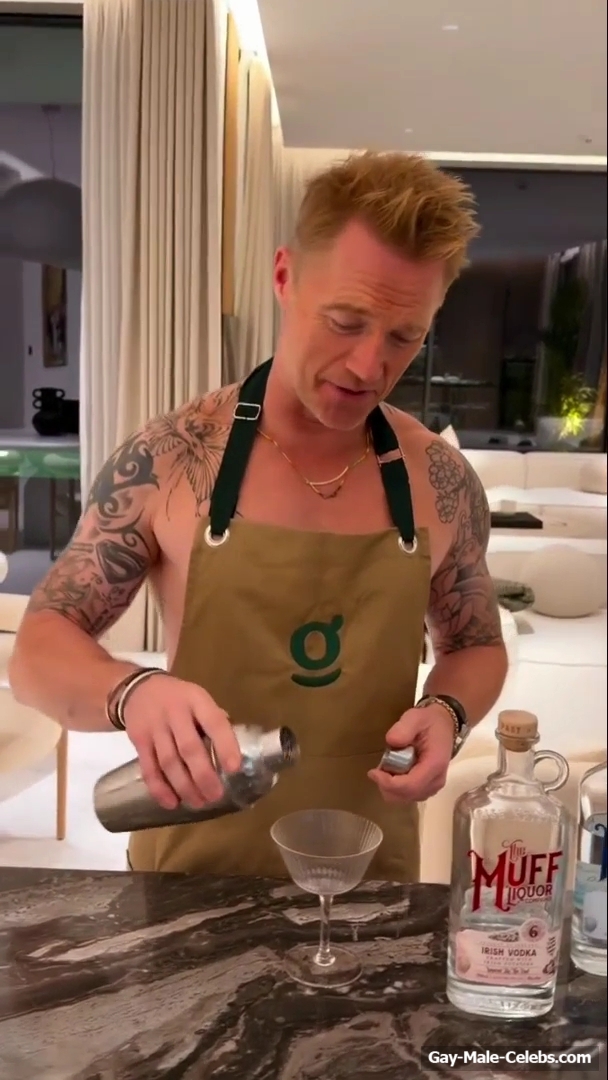 Ronan Keating Nude Selfie