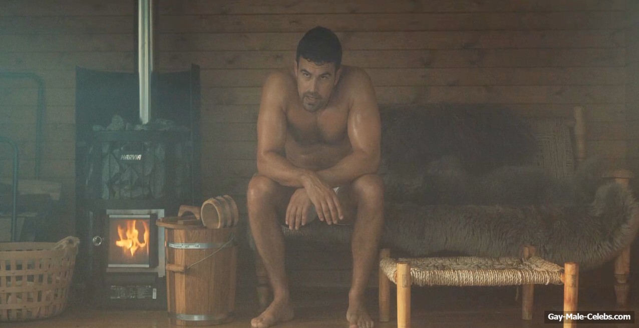 Theo James Shirtless And Sexy In The Gentlemen
