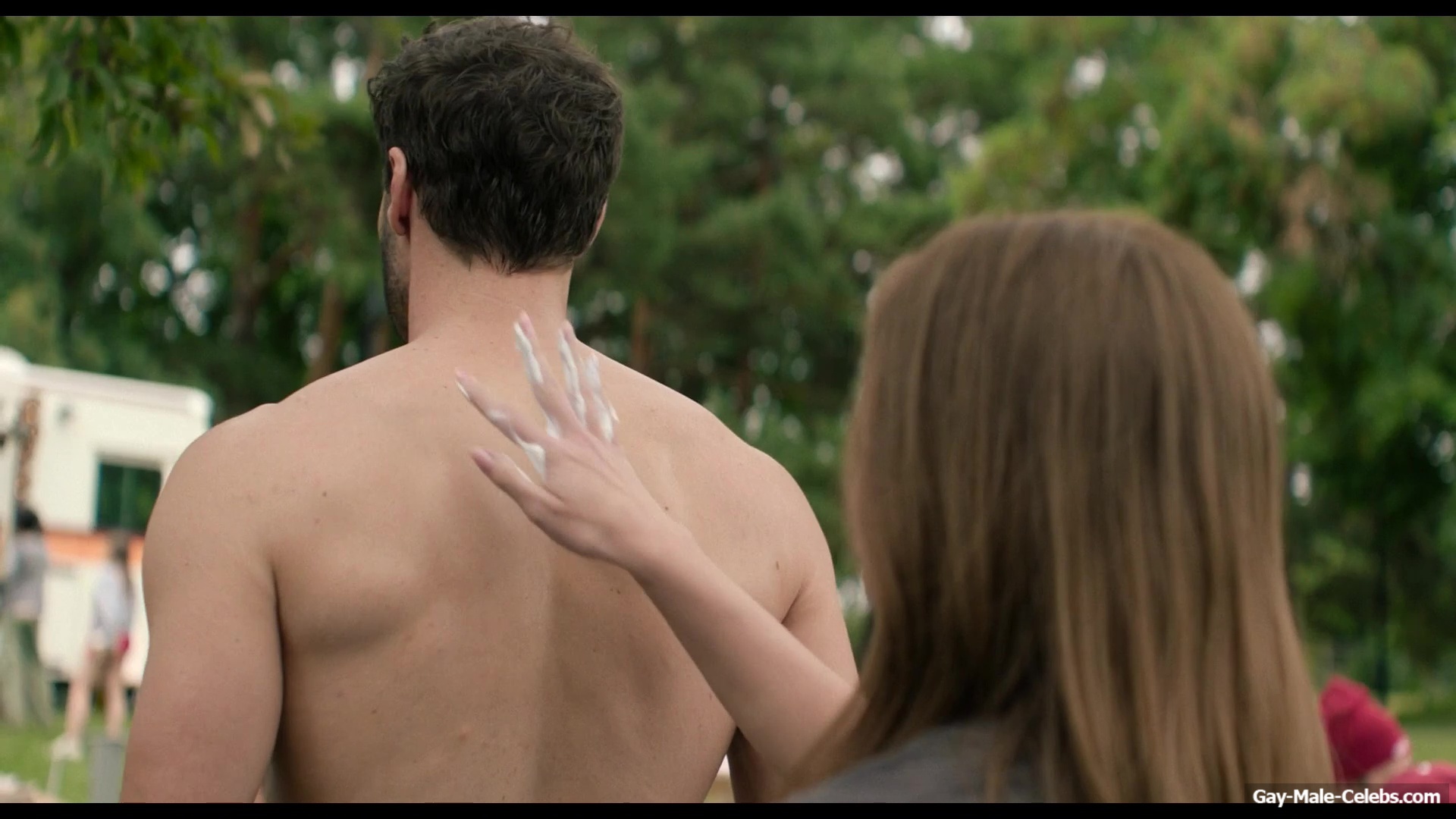 Tom Bateman Nude And Sex Scenes in The Love Hypothesis