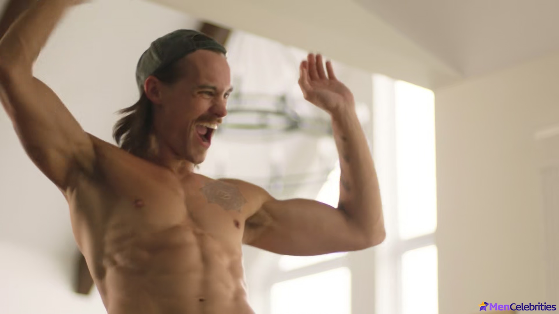 Tom Stevens nude and cock bulge scenes in Moonshine