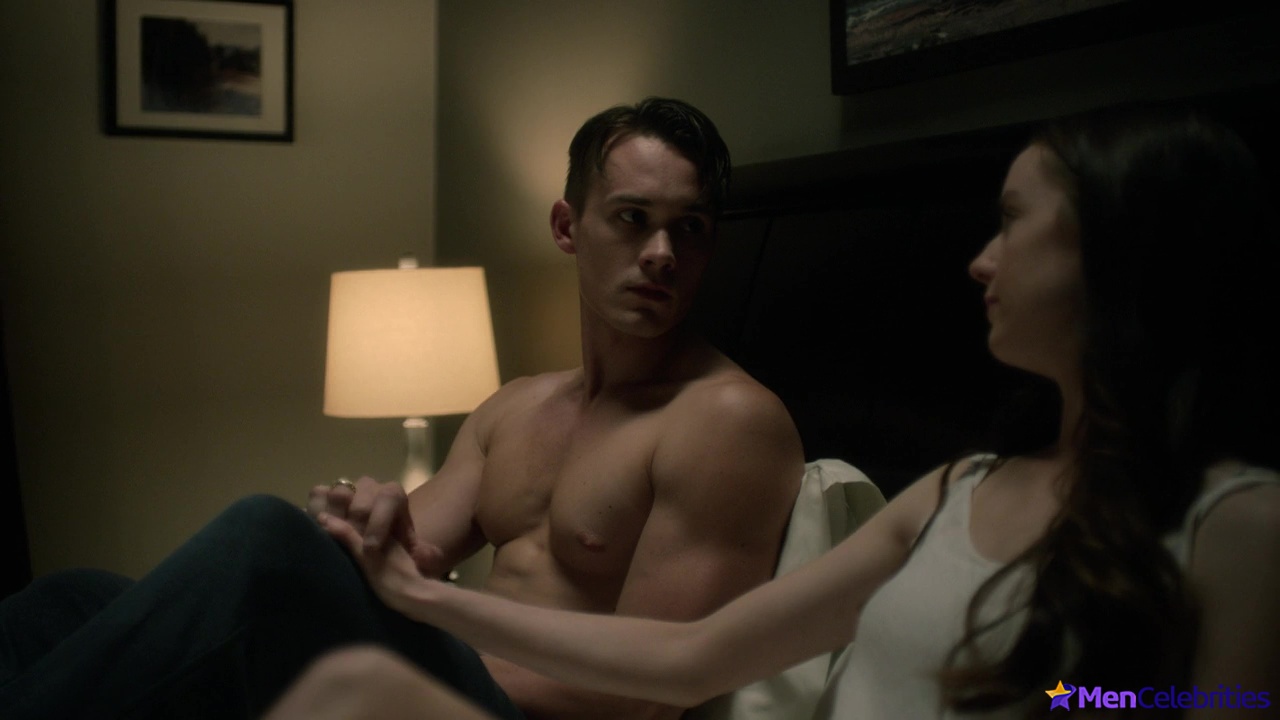 Tom Stevens nudes in Wayward Pines
