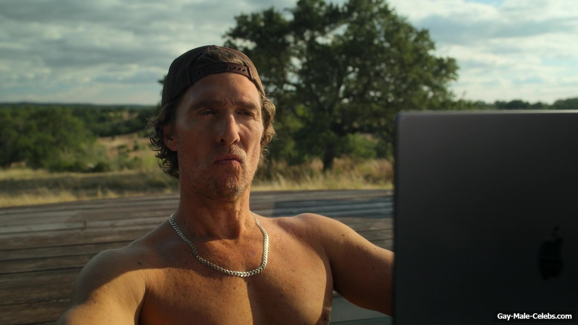 Woody Harrelson and Matthew McConaughey Shirtless Scenes in Brothers