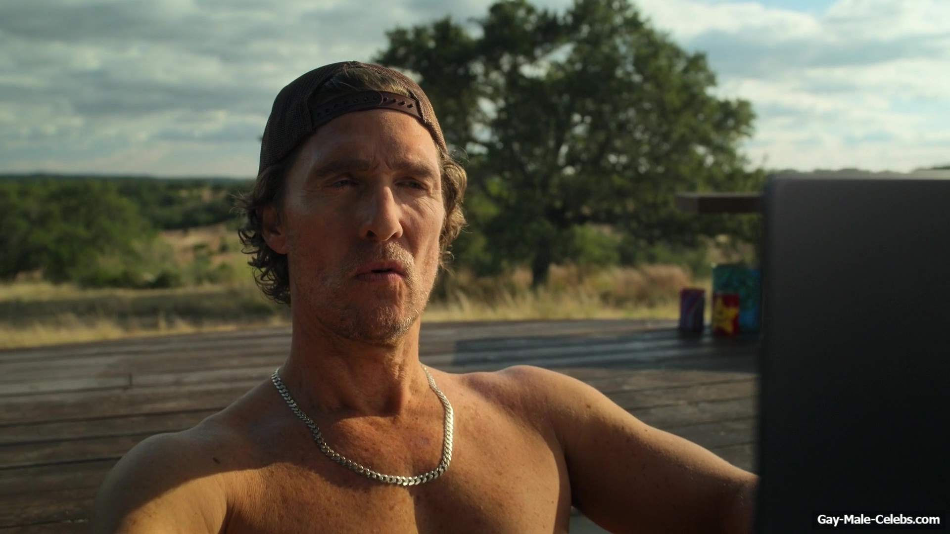 Woody Harrelson and Matthew McConaughey Shirtless Scenes in Brothers
