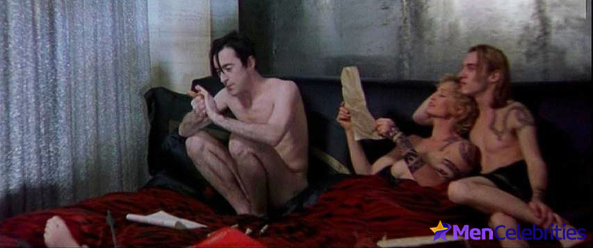 Alan Cumming frontal nude and gay sex scenes