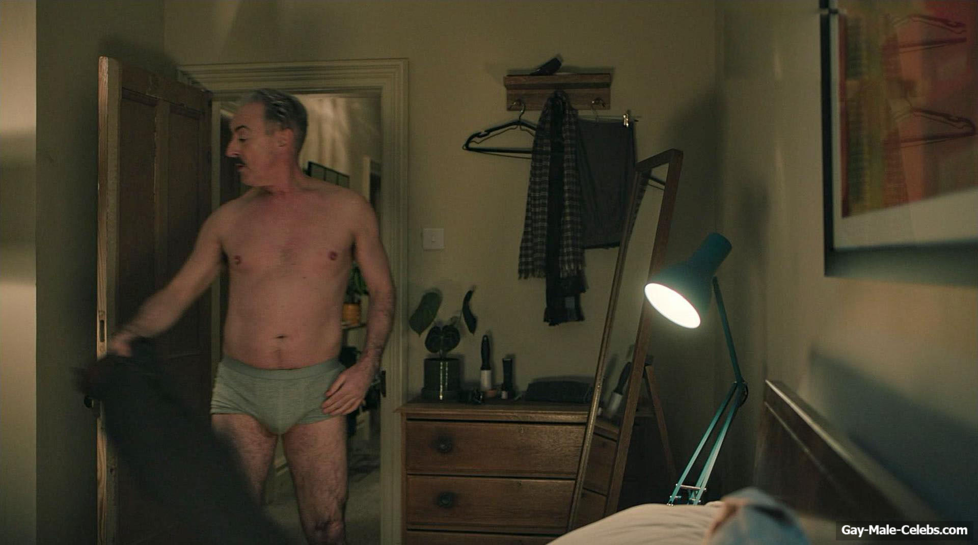Alan Cumming Jerk Off and Dick Bulge Scenes in Tip Toe