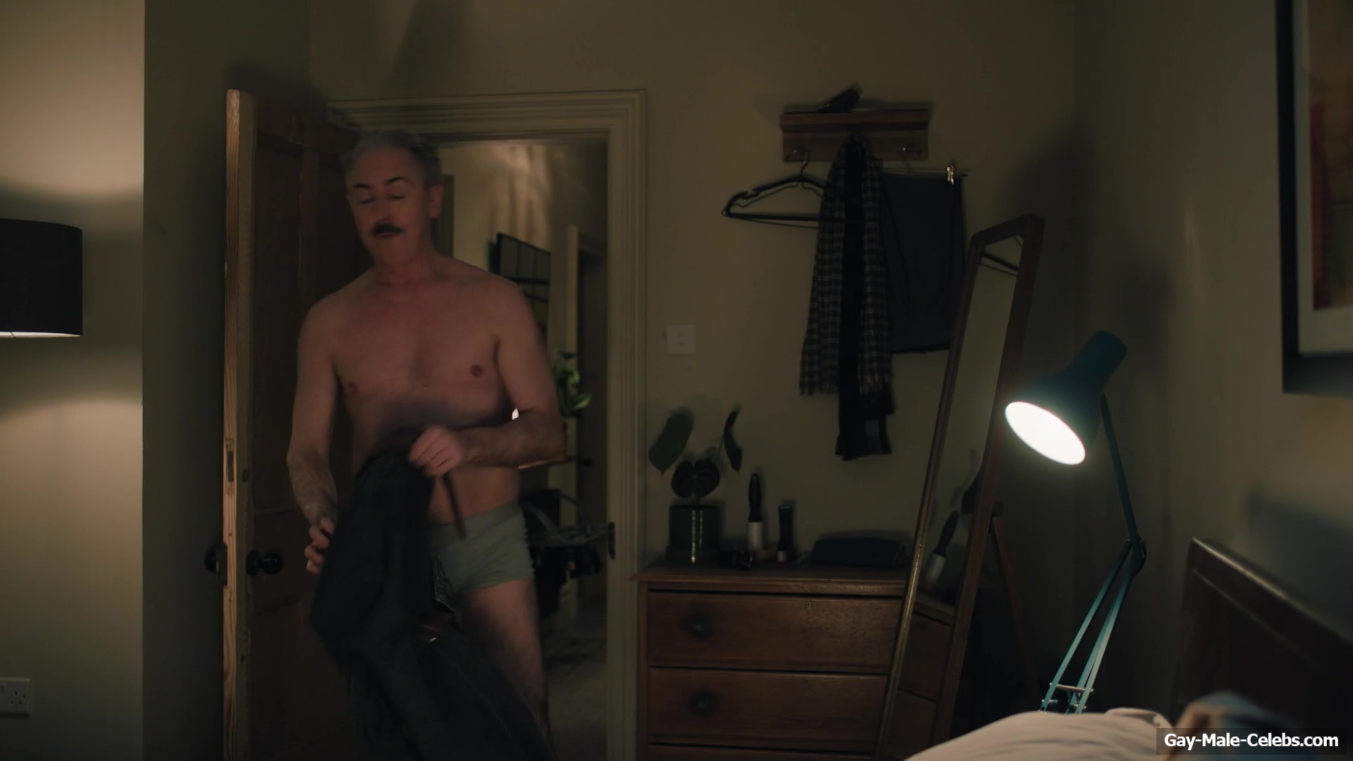 Alan Cumming Jerk Off and Dick Bulge Scenes in Tip Toe