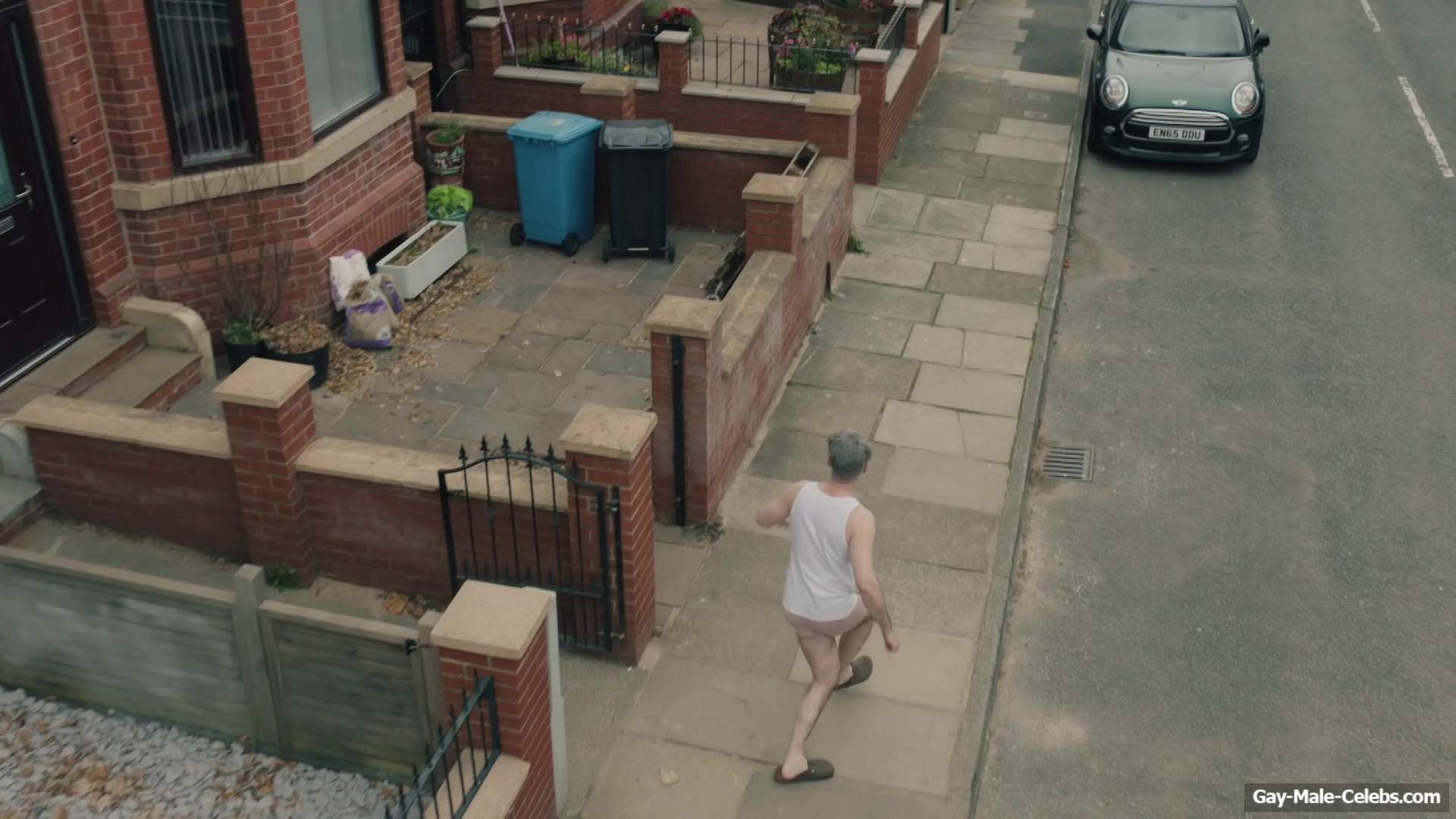 Alan Cumming Jerk Off and Dick Bulge Scenes in Tip Toe