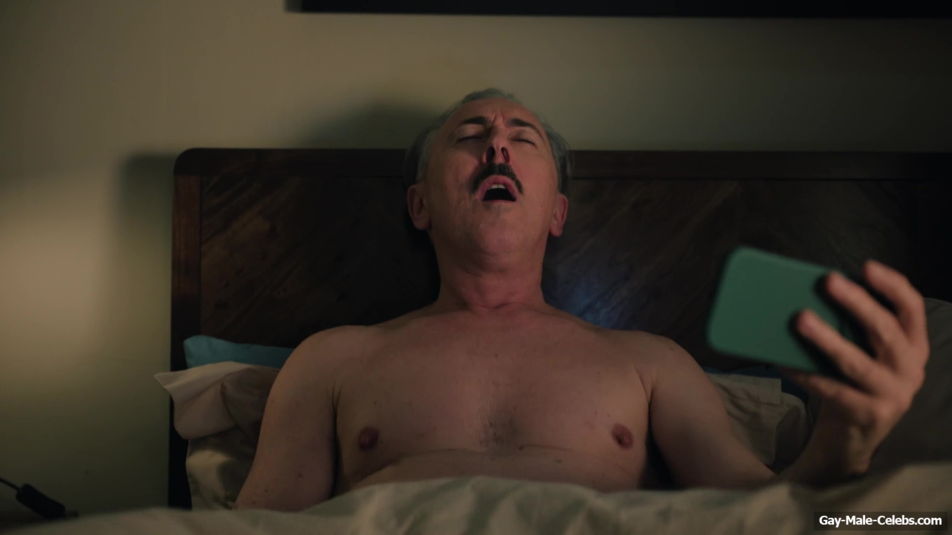 Alan Cumming Jerk Off and Dick Bulge Scenes in Tip Toe