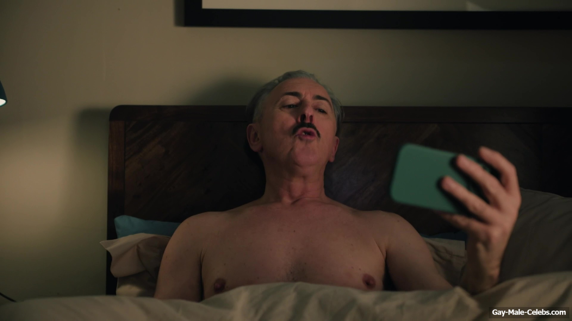 Alan Cumming Jerk Off and Dick Bulge Scenes in Tip Toe