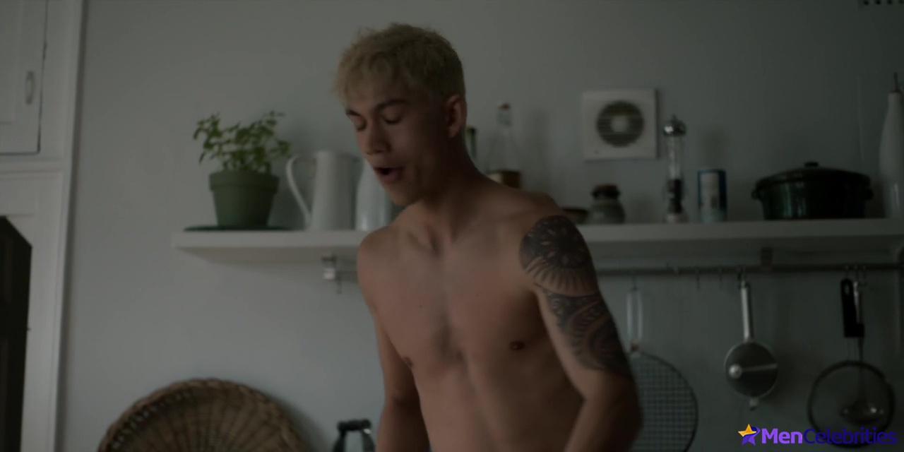 Archie Renaux nudes scenes in Gold Digger