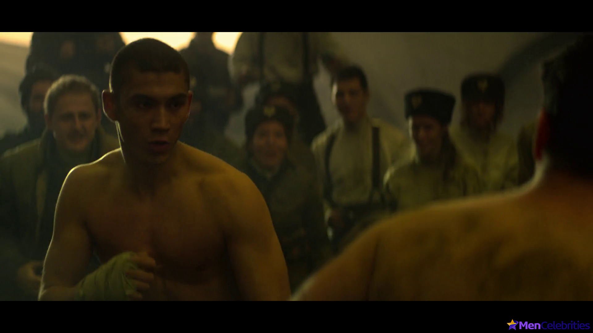 Archie Renaux shirtless scenes in Shadow And Bone