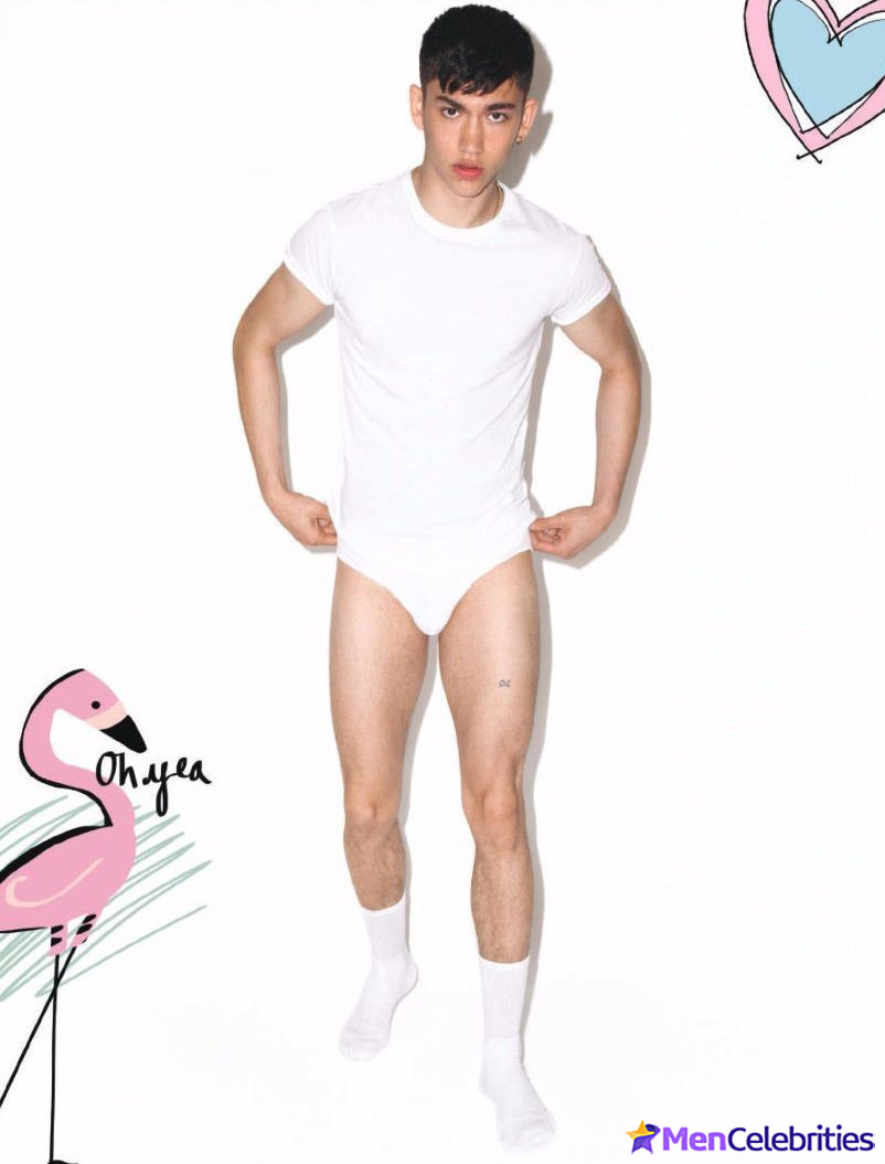 Archie Renaux nude and underwear pics