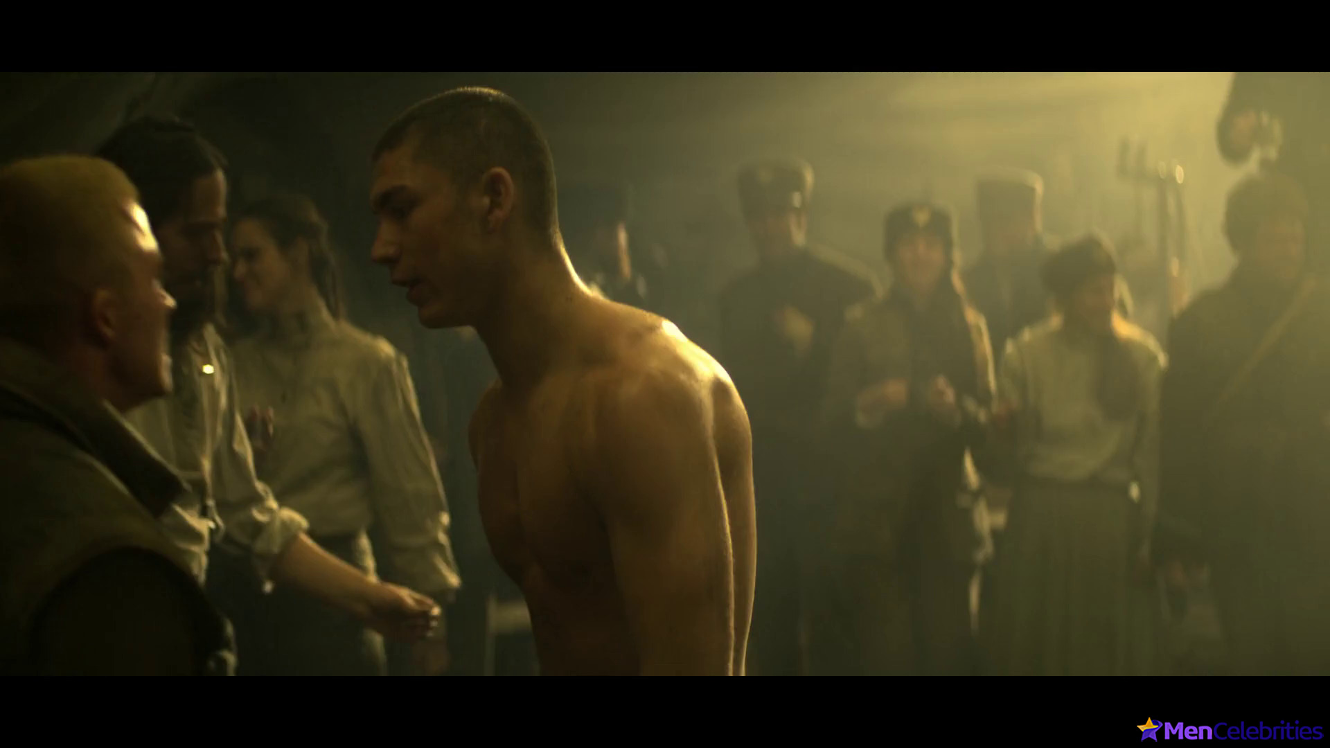 Archie Renaux shirtless scenes in Shadow And Bone