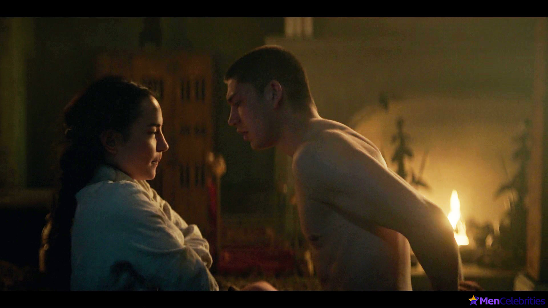 Archie Renaux shirtless scenes in Shadow And Bone