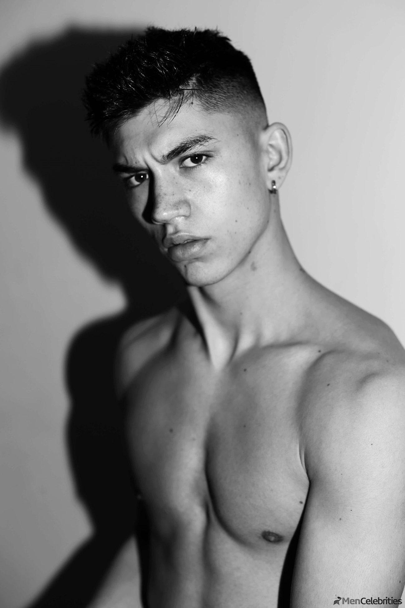 Archie Renaux nude and underwear pics