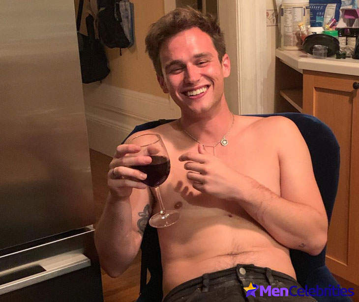 Brandon Flynn naked and hot