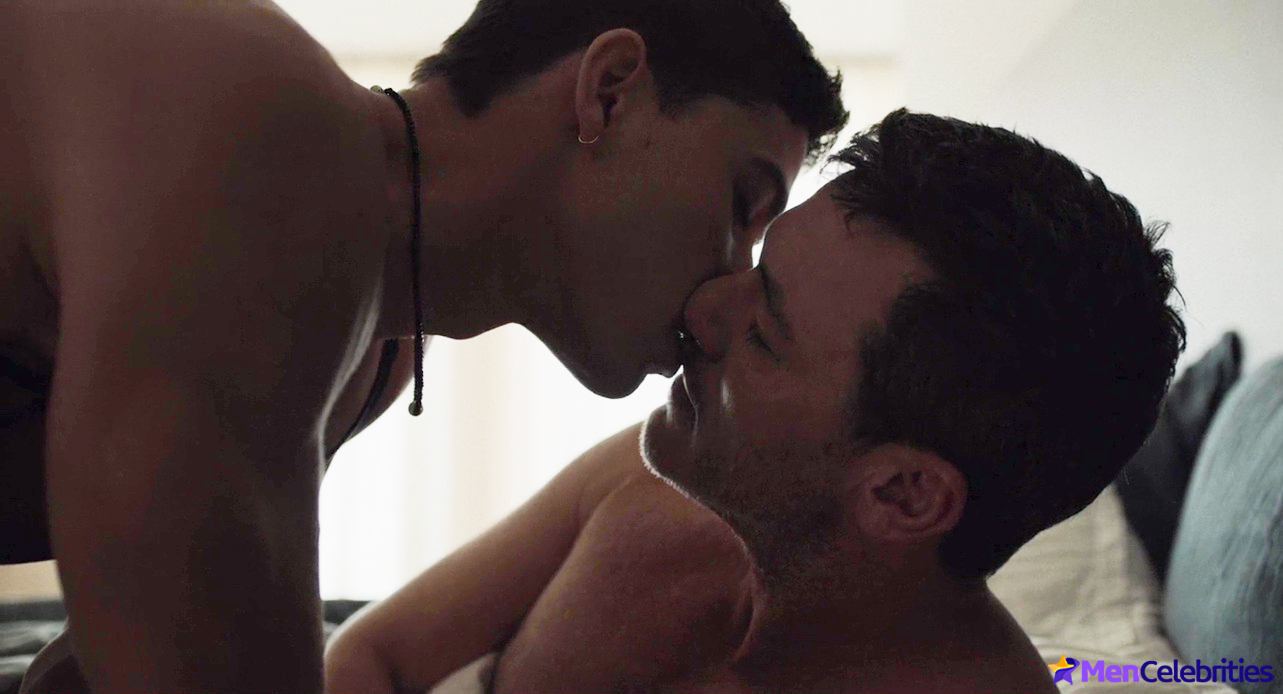 Isaac Powell nude and sexy