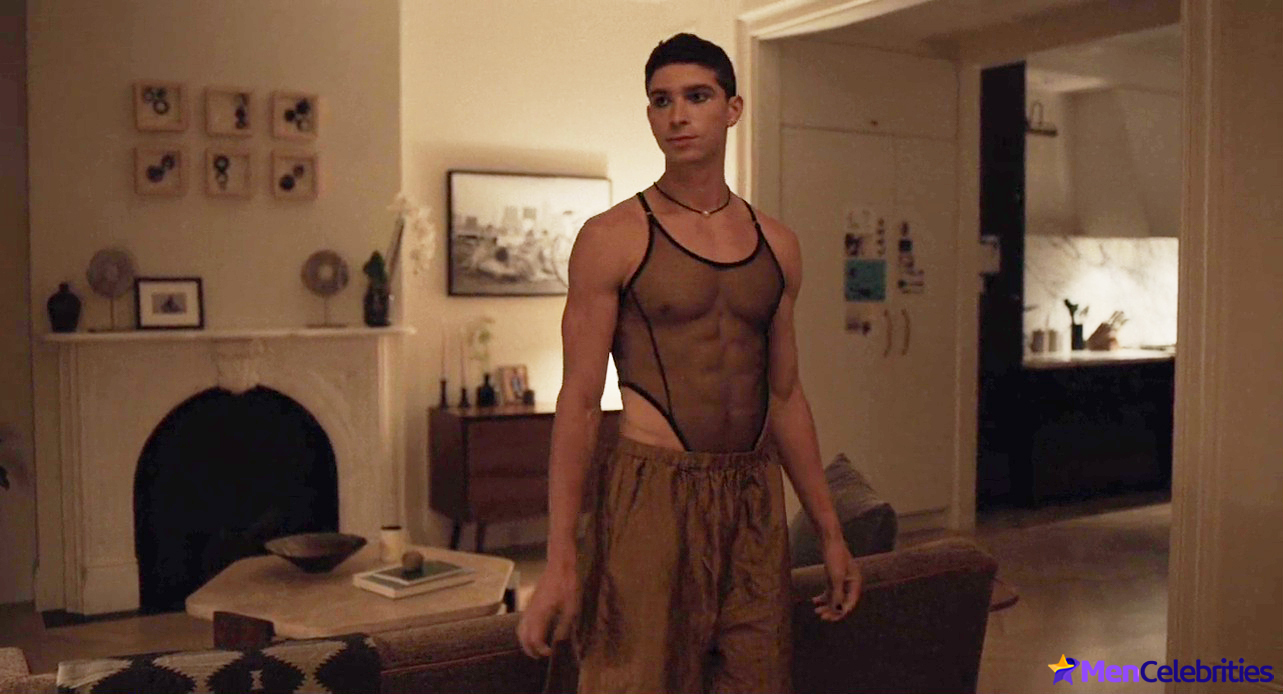 Isaac Powell nude and sexy