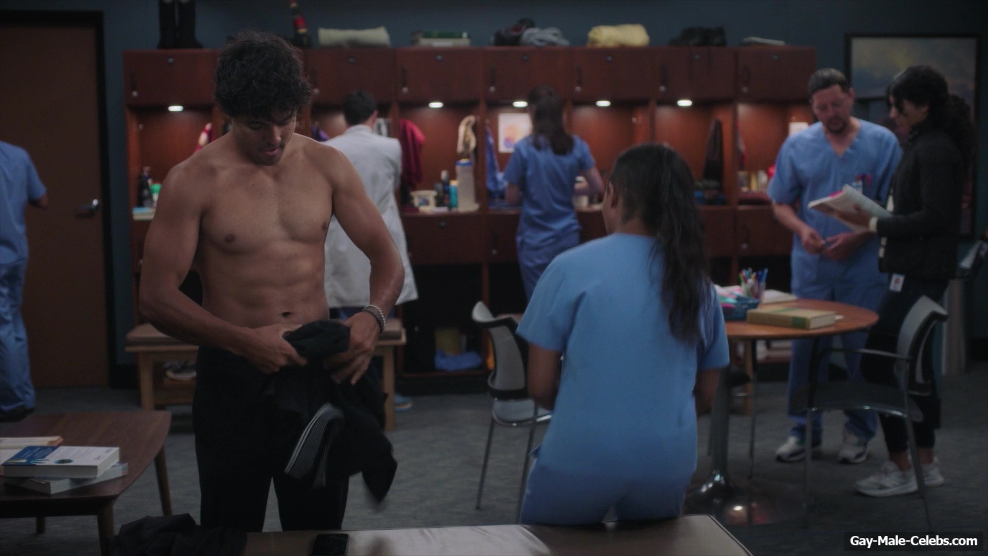 Niko Terho Shirtless And Sexy In Grey's Anatomy