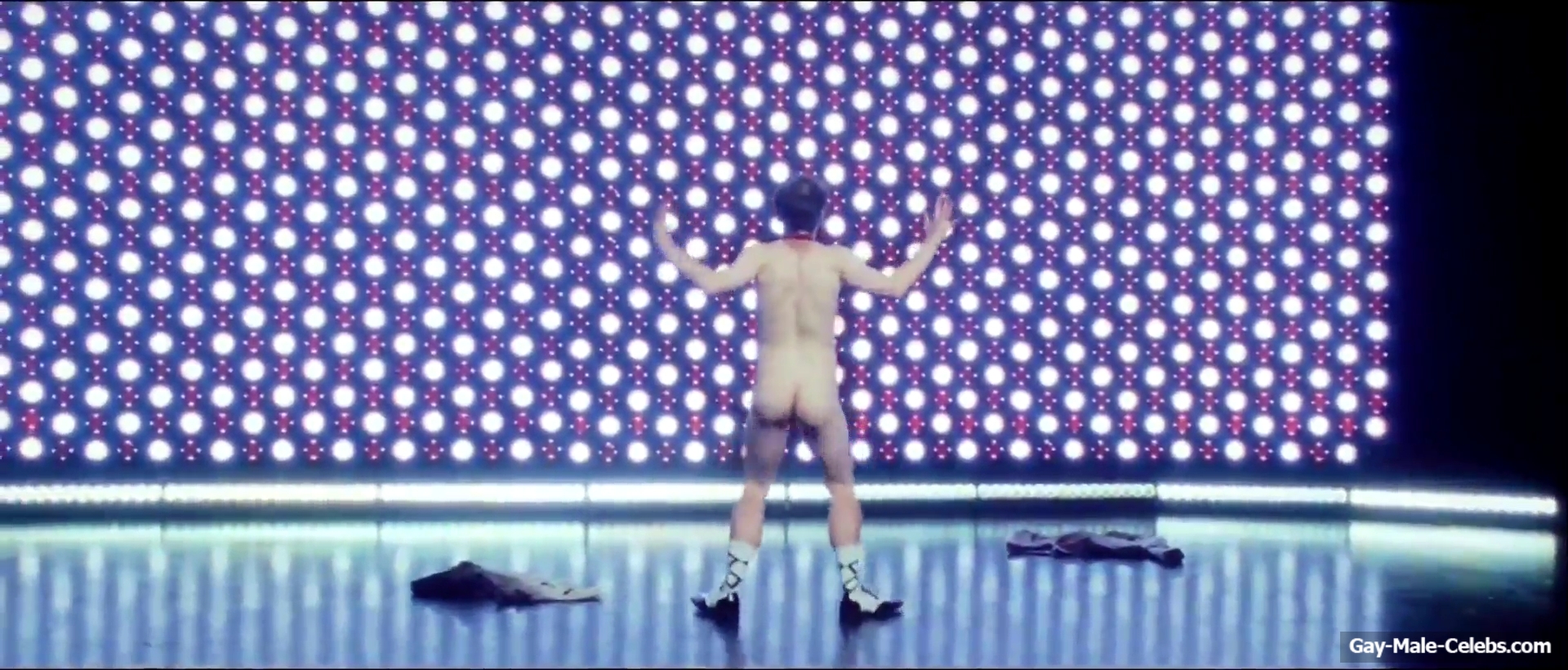 Oliver Westlake Frontal Nude in Every Time I See A Cock I Go Funny