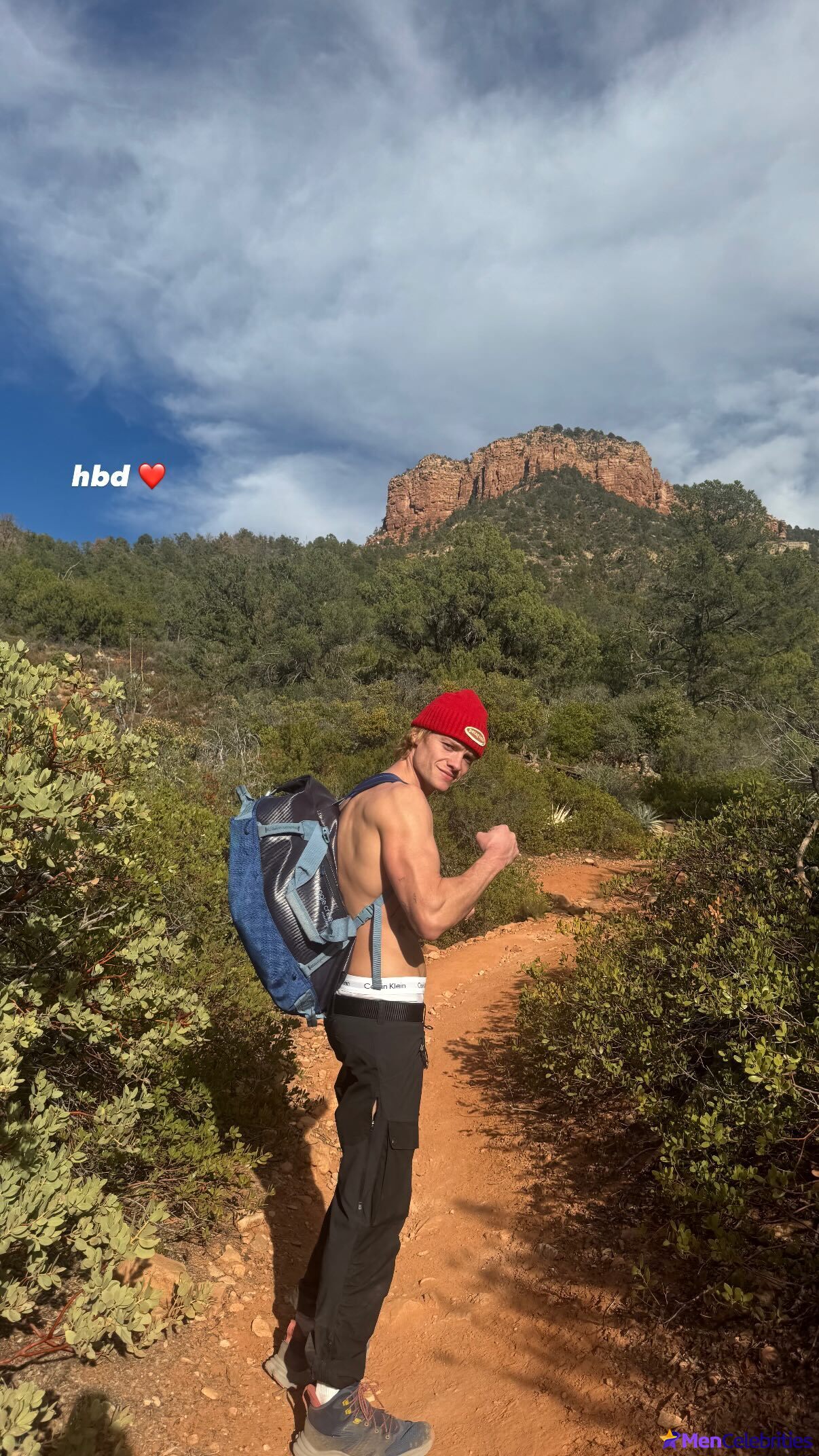 Tom Rhys Harries shirtless and cock bulge pics
