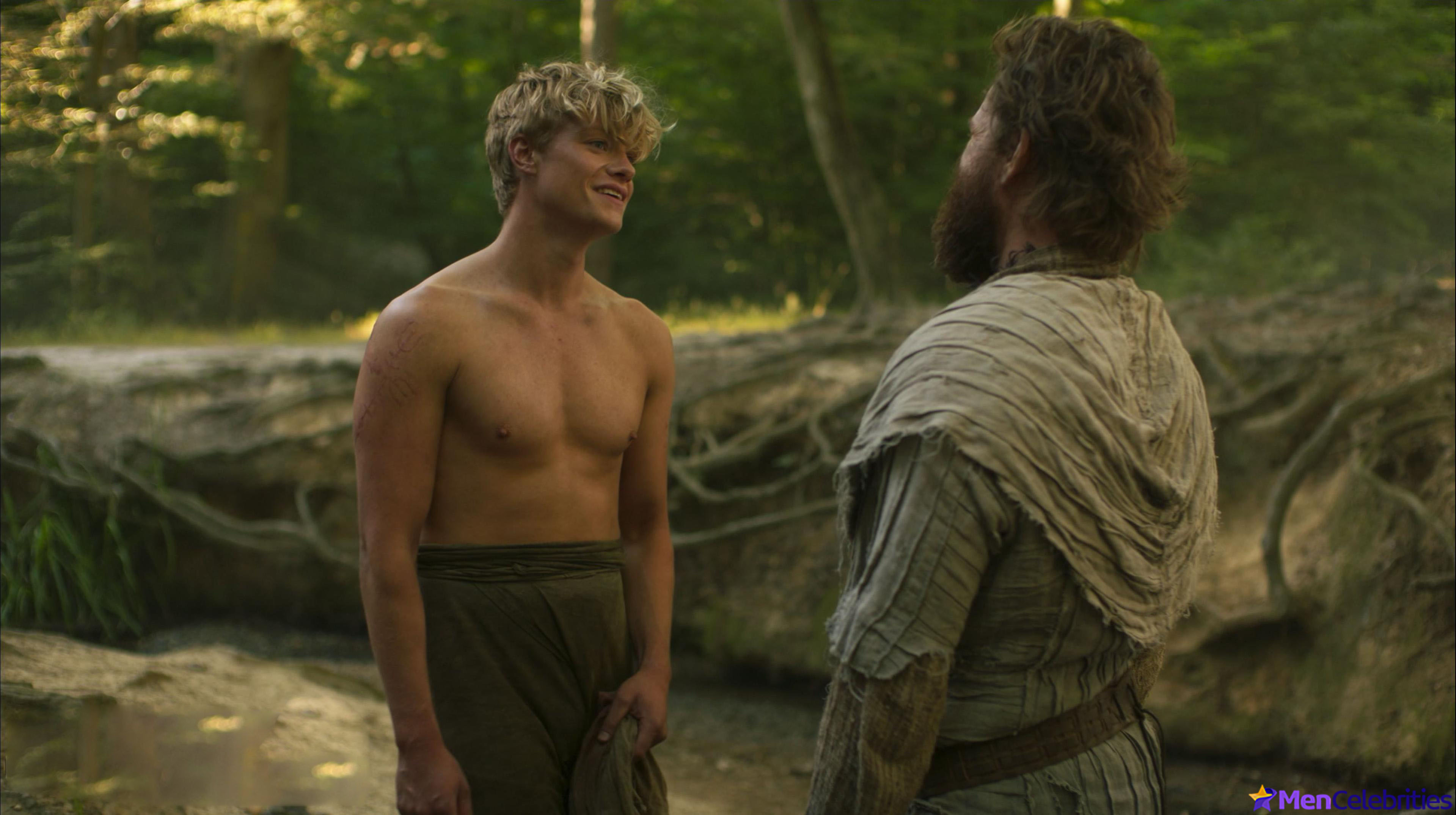 Tom Rhys Harries nude and sex scenes