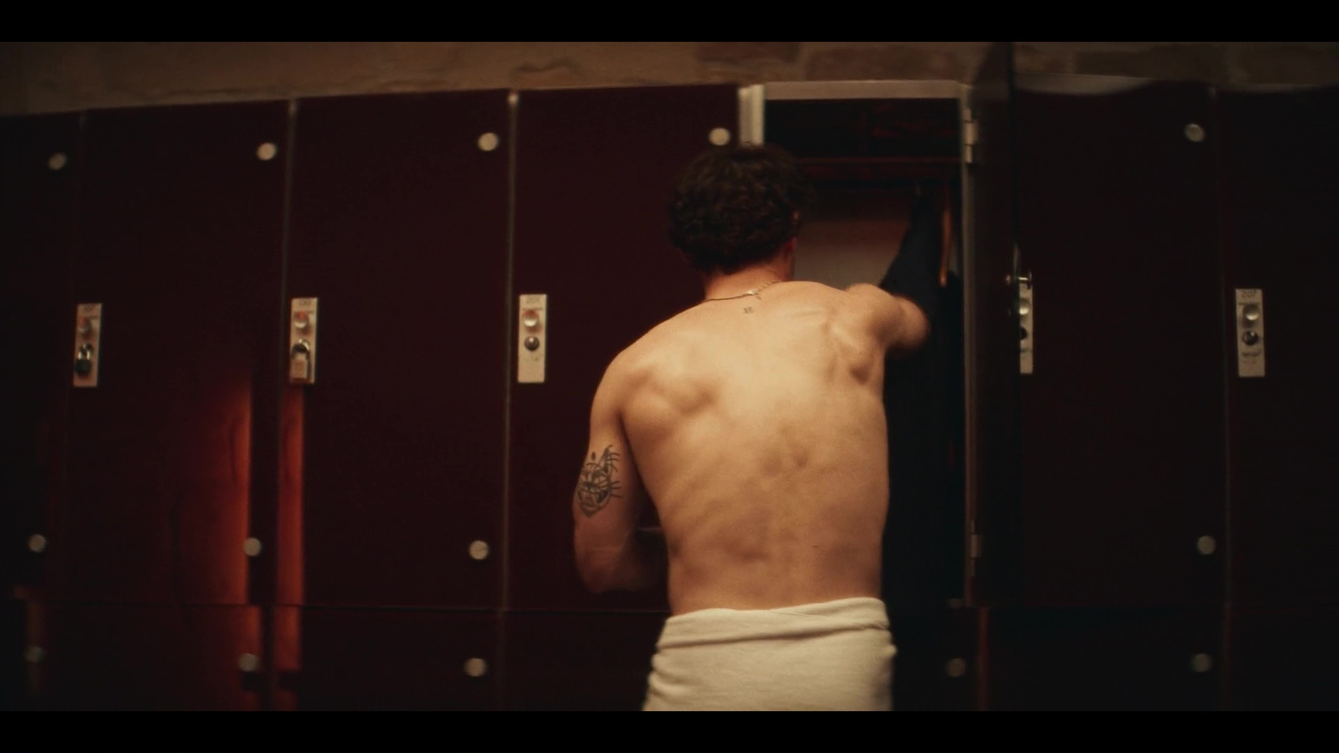 Yoann Gasiorowski Frontal Nude and Underwear Scenes in Paolo
