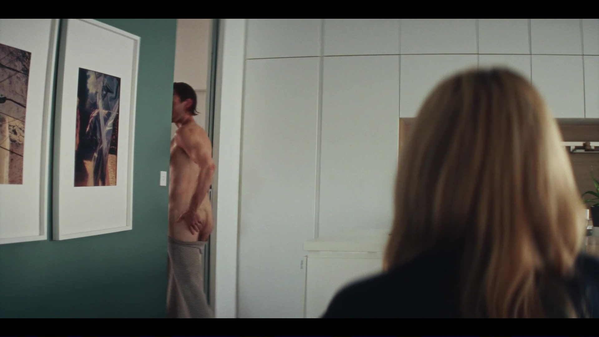 Yoann Gasiorowski Nude Ass Scenes in Paolo