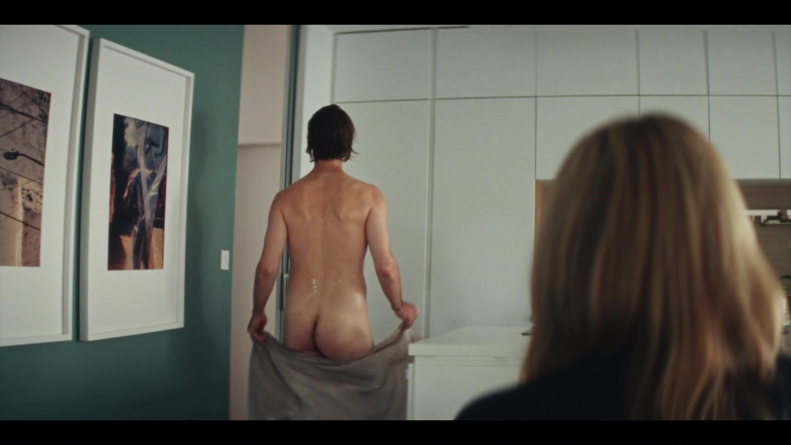 Yoann Gasiorowski Nude Ass Scenes in Paolo